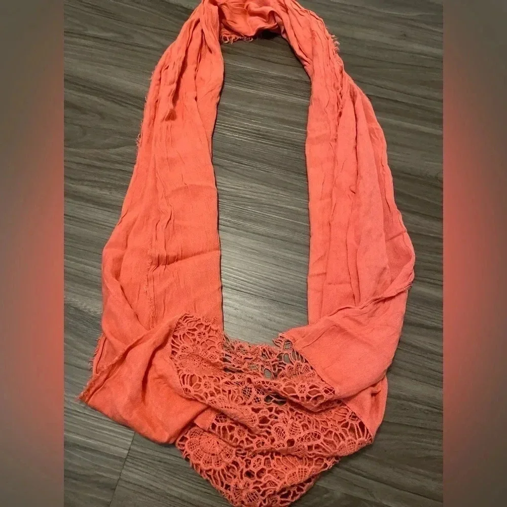 Charlotte Russe Coral knitted infinity scarf